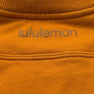 Lululemon sweatshirt